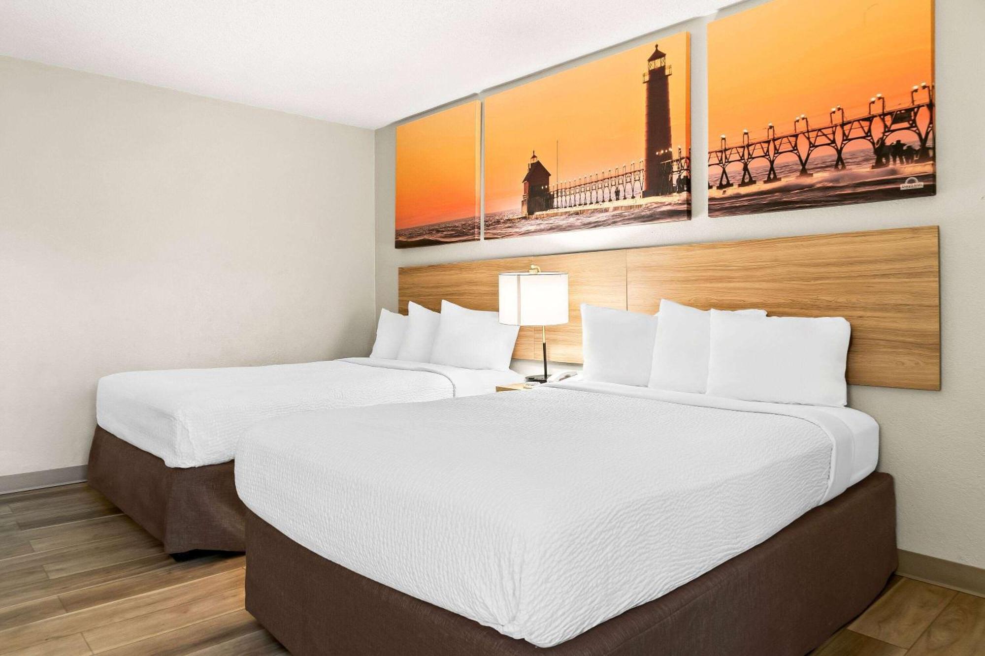 Days Inn & Suites By Wyndham Уоррен Экстерьер фото