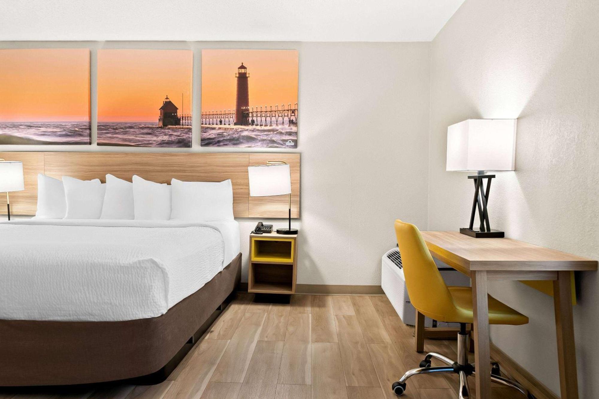 Days Inn & Suites By Wyndham Уоррен Экстерьер фото