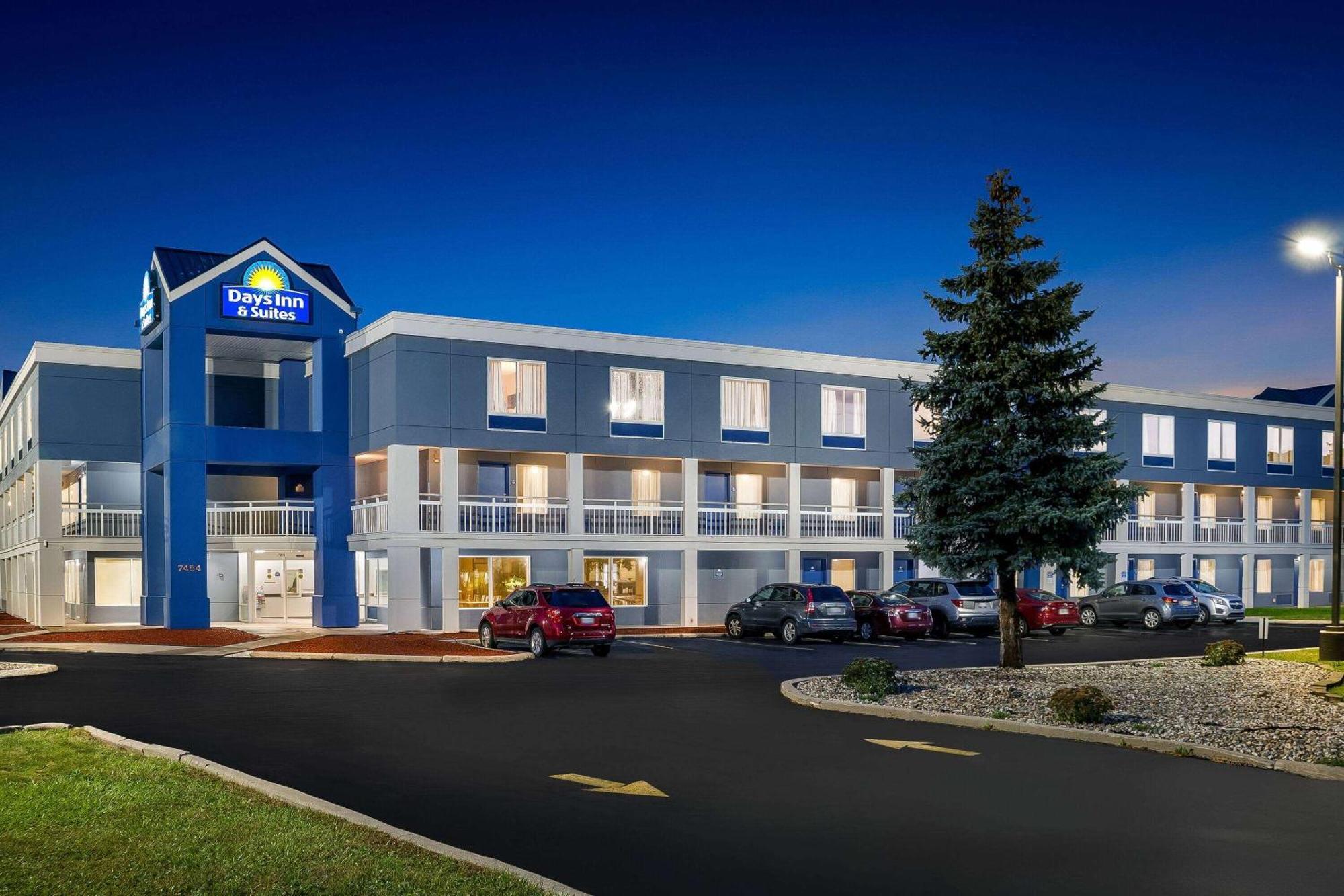 Days Inn & Suites By Wyndham Уоррен Экстерьер фото